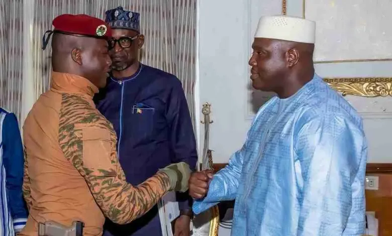 Malijetactu's tweet image. #Mlai #Burkina #Ouagadougou : des émissaires du président GOÏTA reçus par le président TRAORE malijet.com/actualite-poli… #malijet