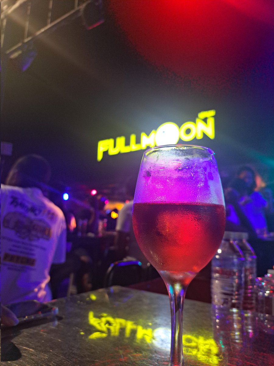 Bobbie_Chaw's tweet image. คนเหงา 2023