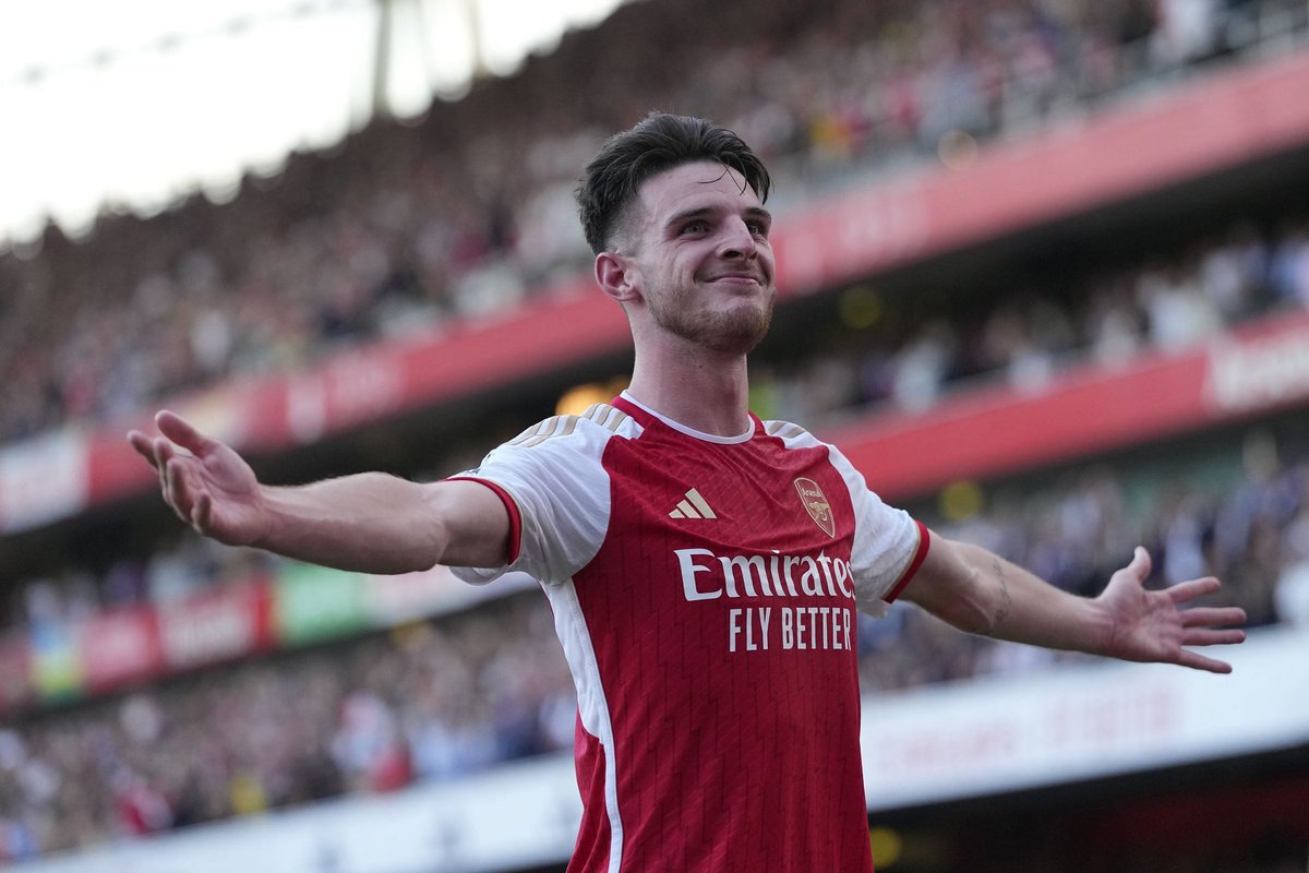 gunners_today's tweet photo. Declan Rice provides emphatic 2-word response when asked why he chose Arsenal over other clubs https://t.co/EDZi7QhNqQ https://t.co/Aoz2NVeRx9