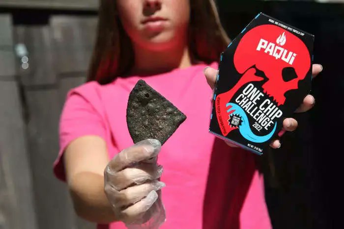 BiIndia's tweet image. How spicy food can be deadly as the One Chip Challenge is pulled from shelves after a teenager died

#onechipchallenge 

businessinsider.in/science/health…