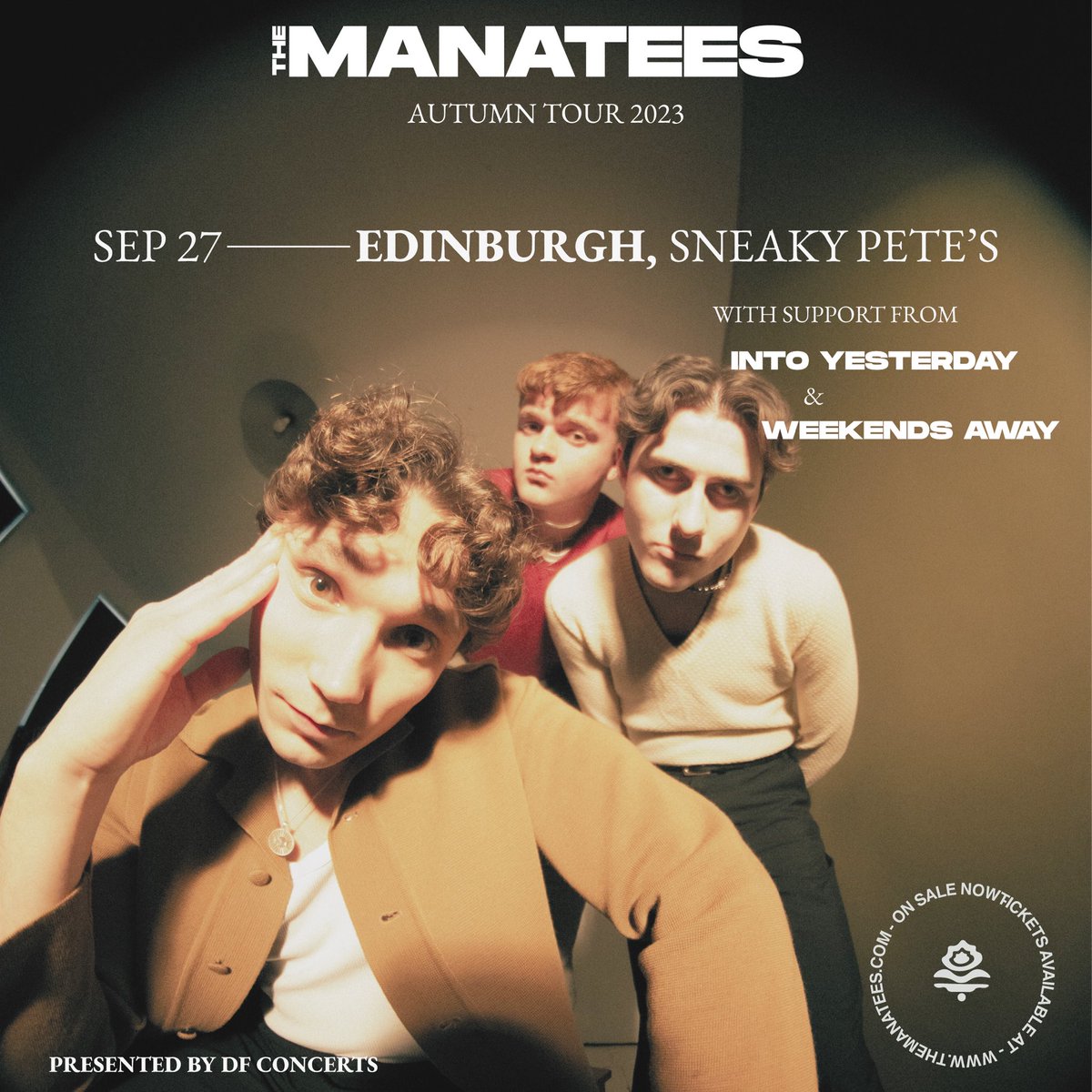 EDINBURGH 🗣️ Just a few weeks now until our next show on Wed 27th September @sneakypetesclub supporting @Themanateesband with Weekends Away 🤝 Bring your pals. Bring your other pals. Maybe don’t bring your dog. Tickets can be found in the link in our bio 🕺