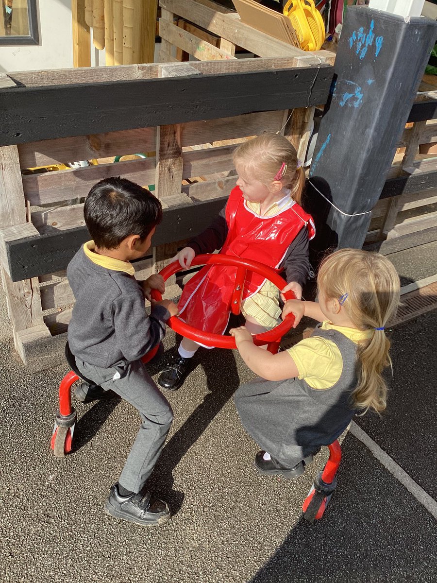 MrsGray_ML's tweet photo. First full day for Nursery children and they were superstars. They have shown resilience, determination and kindness. @mesne_lea https://t.co/zJBVmWMnK6
