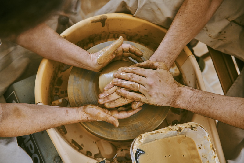 NuovoFaceMag's tweet photo. I Laboratori di artigianato di #Lubiana •

Nelle botteghe artigiane,  i maestri condividono le storie e l’arte antica della tessitura, della ceramica, dell’oreficeria, della stampa. (Di @Alessandra_S10)
#visitljubljana #ljubljana @visitljubljana

👉 https://t.co/KtUAMVR33V https://t.co/iIJ58sGysZ
