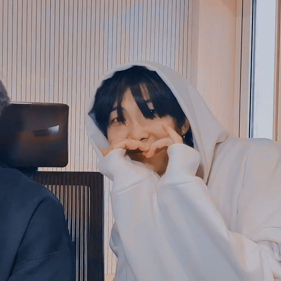 💜: Happy Birthday Namjoon, <a href="/BTS_twt/">방탄소년단</a>!!
#WeHealWithRM #OurPrideAndJoyRM  #LifeIsBetterWithRM  #RMLivingHisWay  #OurWildFlowerRM #OurFlowerFieldRM #OurTrendsetterRM