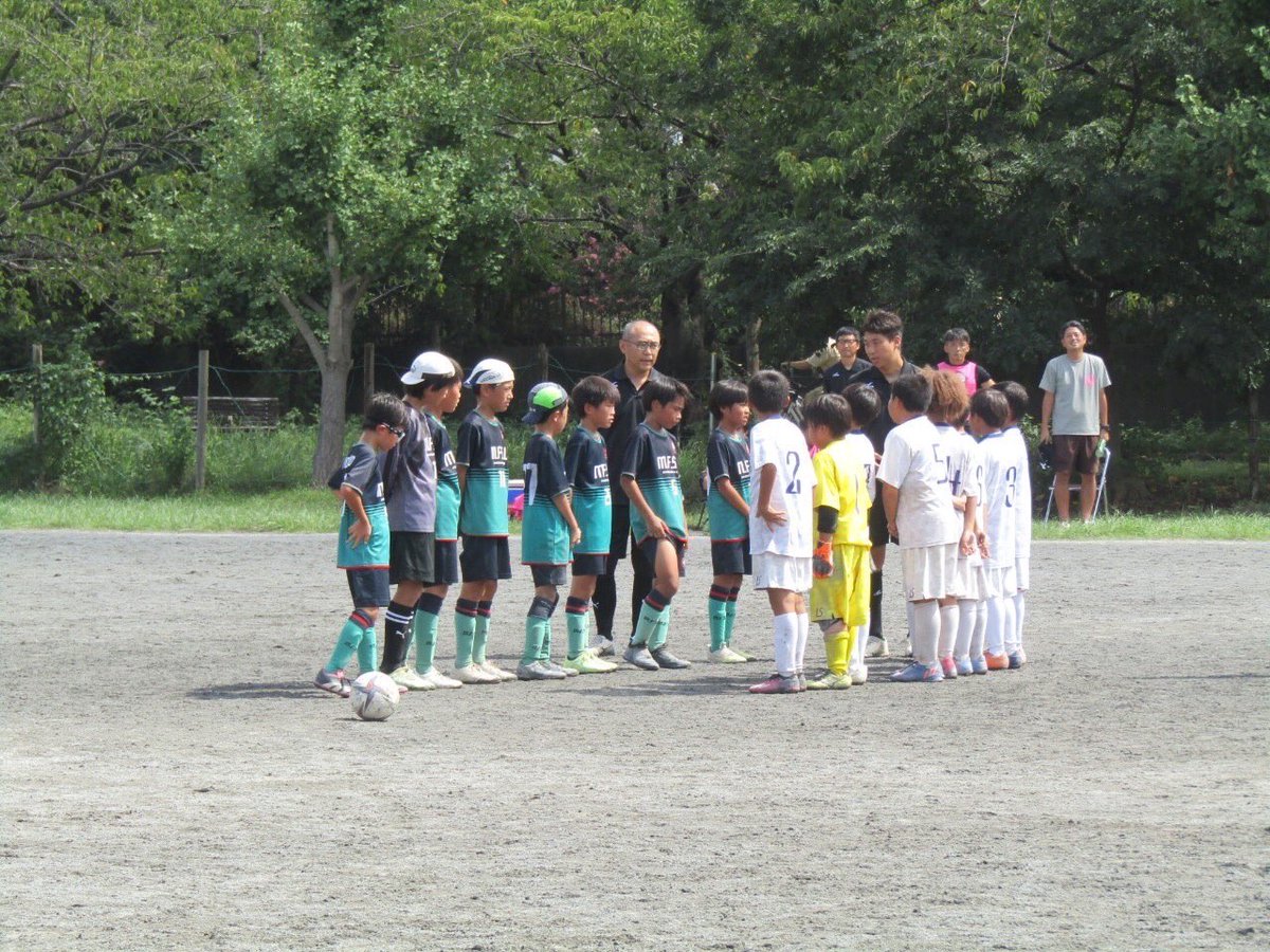 fctaka2023's tweet photo. 9/9 ハンガリー杯で宮���平二葉さんと対戦して、その後ミキSCさん、大空KSCさんとトレーニングマッチ❗️

セットプレーでの失点を減らそう😓
トレーニングマッチでは良い形での得点も見られました❗️
頑張って戦えてはいるので、引き続き頑張ろう🔥 https://t.co/6LDcoGu2q3
