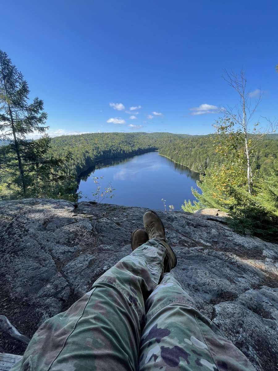 AlphaKawaFeet's tweet photo. Whoβs want to sniff my boots and take care of my feetβs after that 13km Hike ?
#footdom #Alphafeet #Dom #Alpha #feet #boots #booted #gaybooted #army #outdoor #hike https://t.co/R2gL3CA9bl