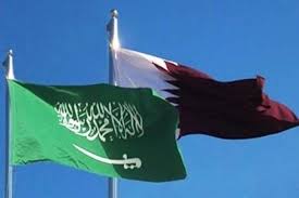 Metmaeen's tweet photo. د قطر د لبنياتو، ذراعت، خوړو او .. ټوله اتکاء پر سعودي عربستان وه، په اوبو کي دغه ګير هيواد يوازي له سعودي سره ځمکنی سرحد او لاره لري.
يو دم؛ کلونه وړاندې سعودي او اماراتو ځمکنۍ او هوايې لاري پري بندي کړي.
قطر سختي وګالله، الوتکو او بيړيو کي يې سبزي او اړين ابتدائی خوراکي توکي https://t.co/NlQCIU8KKb