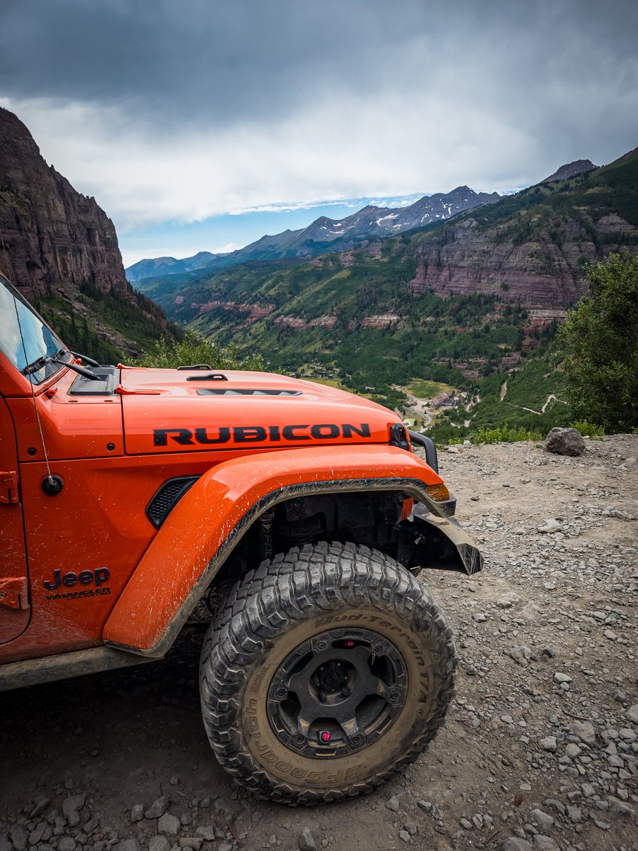 'Mountains - You reminded me I was okay, calming and strong you brought me back to myself. I must have looked long enough that I started to be more like you. The way you rise and fall felt beautiful and I finally saw that in myself.' - unknown
#mountainmonday #jeepadventures