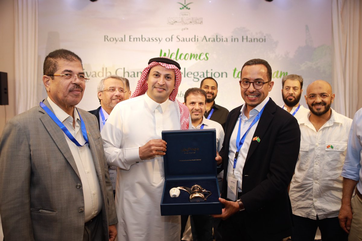 غرفة الرياض tweet media