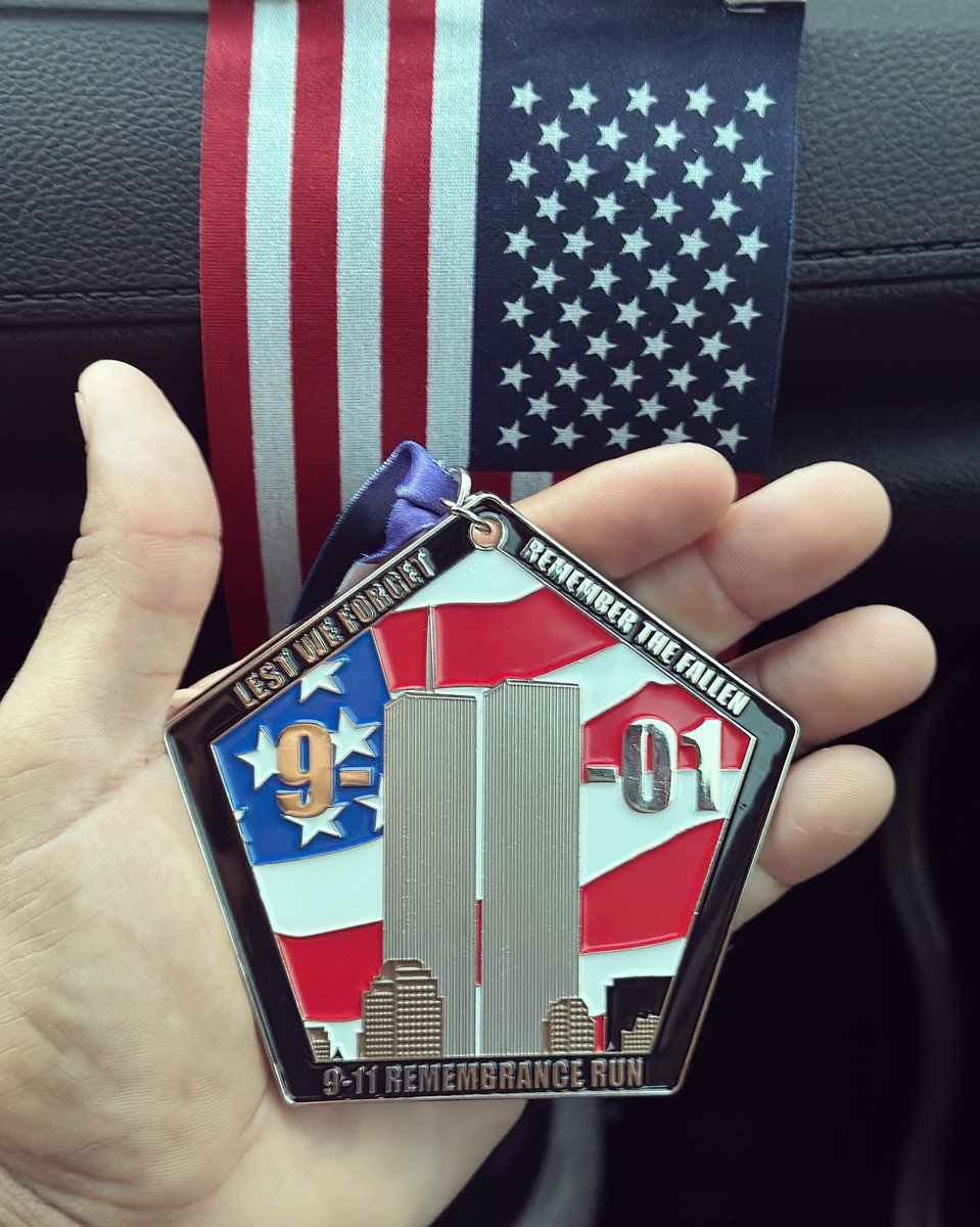 utrgv's tweet photo. 🇺🇸 9/11 Commemorative 5K🏃‍♀️🏃

Today we remember the lives lost and the heroes who bravely stood united on 9/11 ❤️ #NeverForget #UTRGV https://t.co/mVbTaYglRc