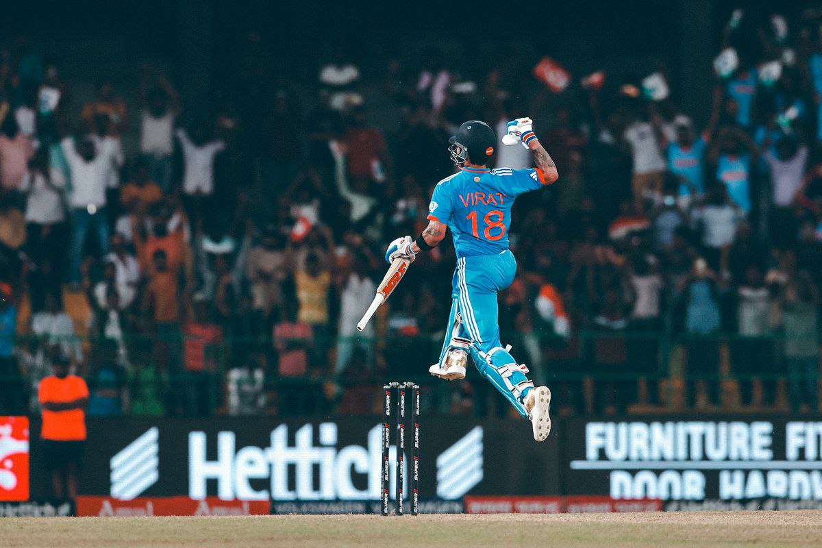 moksh18_'s tweet image. What an absolute stunning century 😍😍
Love you beauty #kingkohli #tonmachine