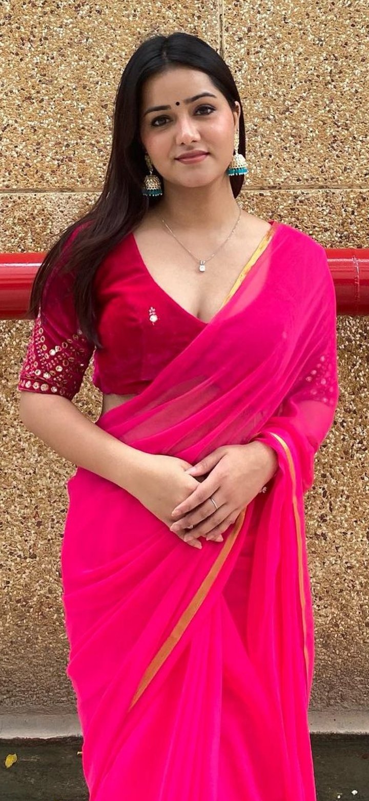 F5wMoVRXgAAye3-?format=jpg&name=large