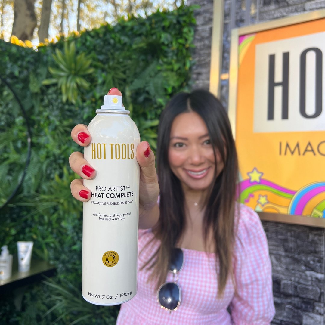 (Hair) spray away the Monday blues😉 It's a great week to #imagineyourstyle #hottoolspro