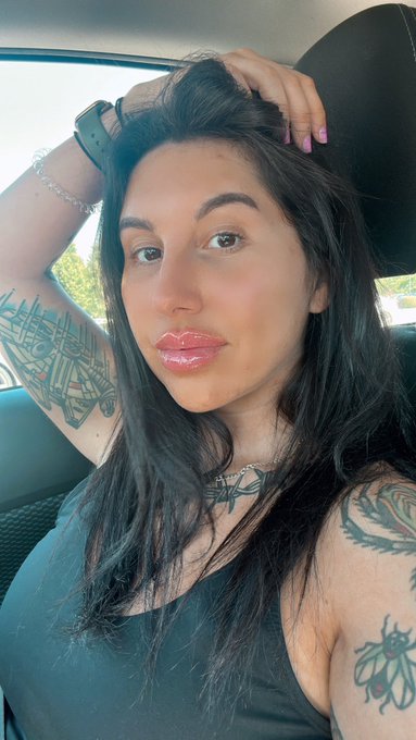 $150 to get my brows done. Who&rsquo;s gonna be a good boy for me and cover it?  findom finsub beta paypig