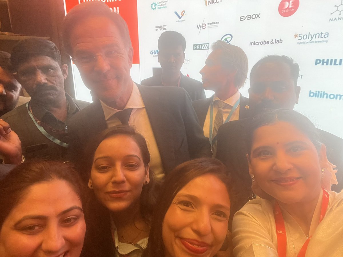 Selfie for Women Power with the Honb’le PM Netherlands <a href="/markrutte/">Mark Rutte</a> 
In Bengaluru today. <a href="/G20_Bharat/">G20 Bharat</a> <a href="/G100wefleaders/">G100</a> <a href="/WomenEcoForum/">Women Economic Forum</a>