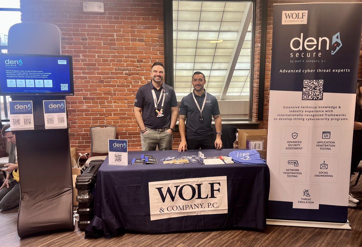 @almartiros and I had a great time giving a workshop, presenting, sponsoring and attending @HackRedCon! Met some great people and hope to see you all again next year. This con is going places! @wolfandcompany #densecure #infosec #cybersecurity #pentesting #hacking