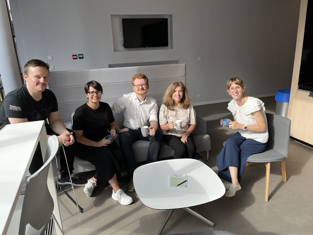 #Epicafé is on-site only for tomorrow.
All the waiters (i.e. our Epigenomics Application Specialists) are on training at our Liège labs.
We see you next Tuesday for a cup of coffee and science. bit.ly/3LkBo2y