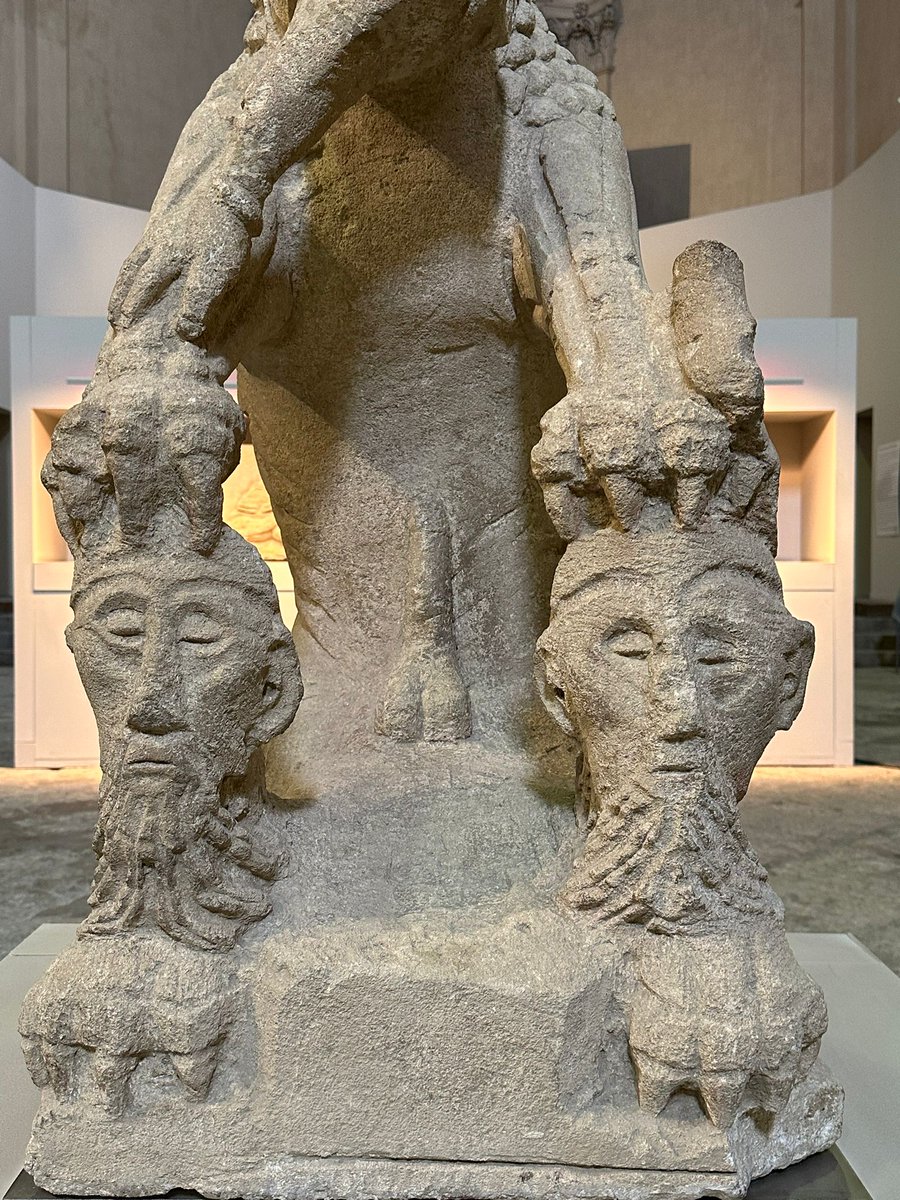 k_ernunnos's tweet photo. Comme le chaudron de Gundestrup, cet étrange objet révèle un pan entier des croyances des druides. Un article lui sera bientôt consacré…
#celtes #gaulois #druides #histoire #archéologie #chaudrondegundestrup https://t.co/8eLlESPK7m