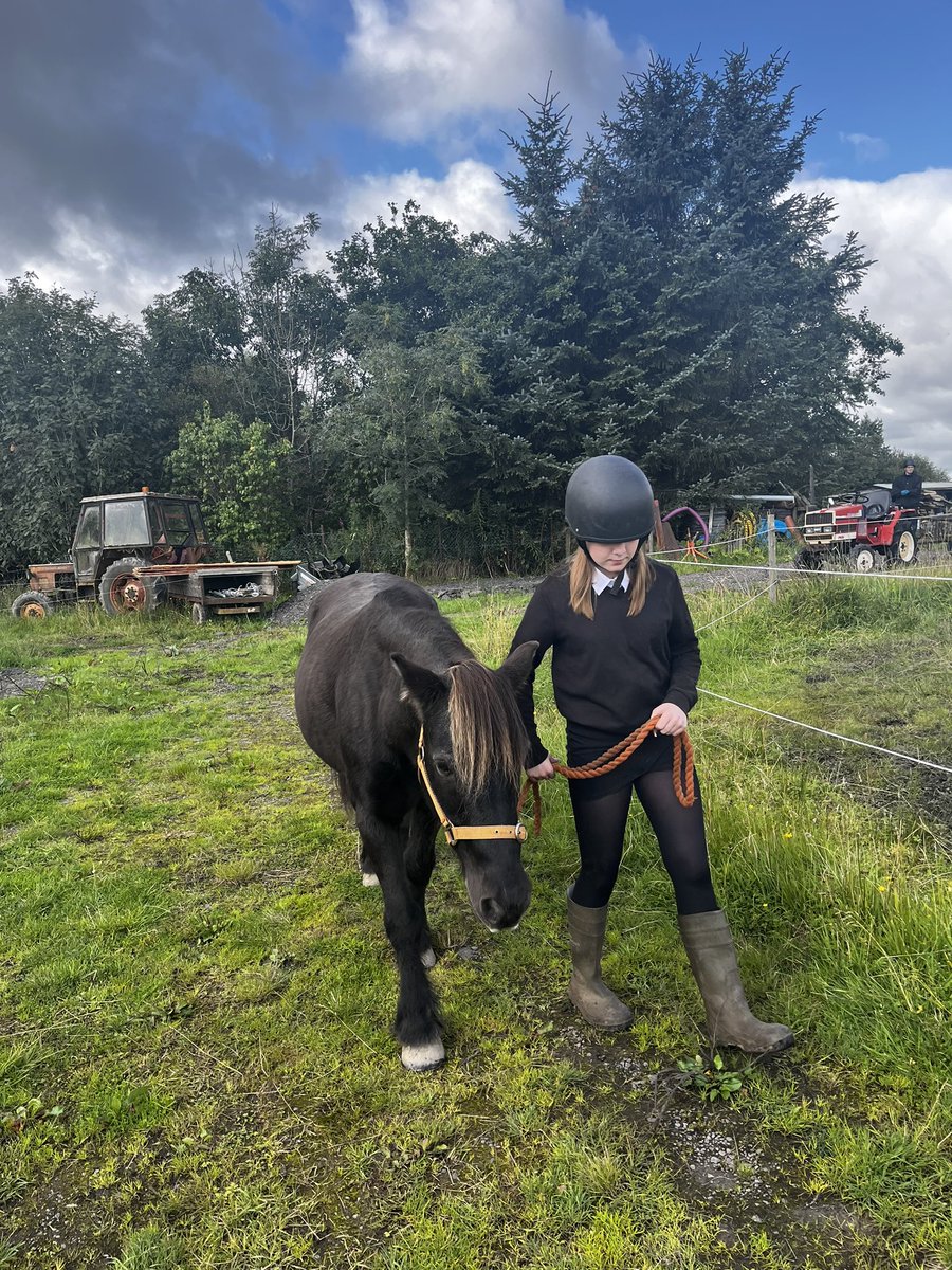 MissTonner's tweet photo. Our pupils have been doing an amazing job helping out at Phantoms Legacy🐴 An amazing organisation which offers invaluable outdoor learning opportunities for young people! https://t.co/d23nEESWht @AirdrieAcademy https://t.co/bPnnGS1ueK