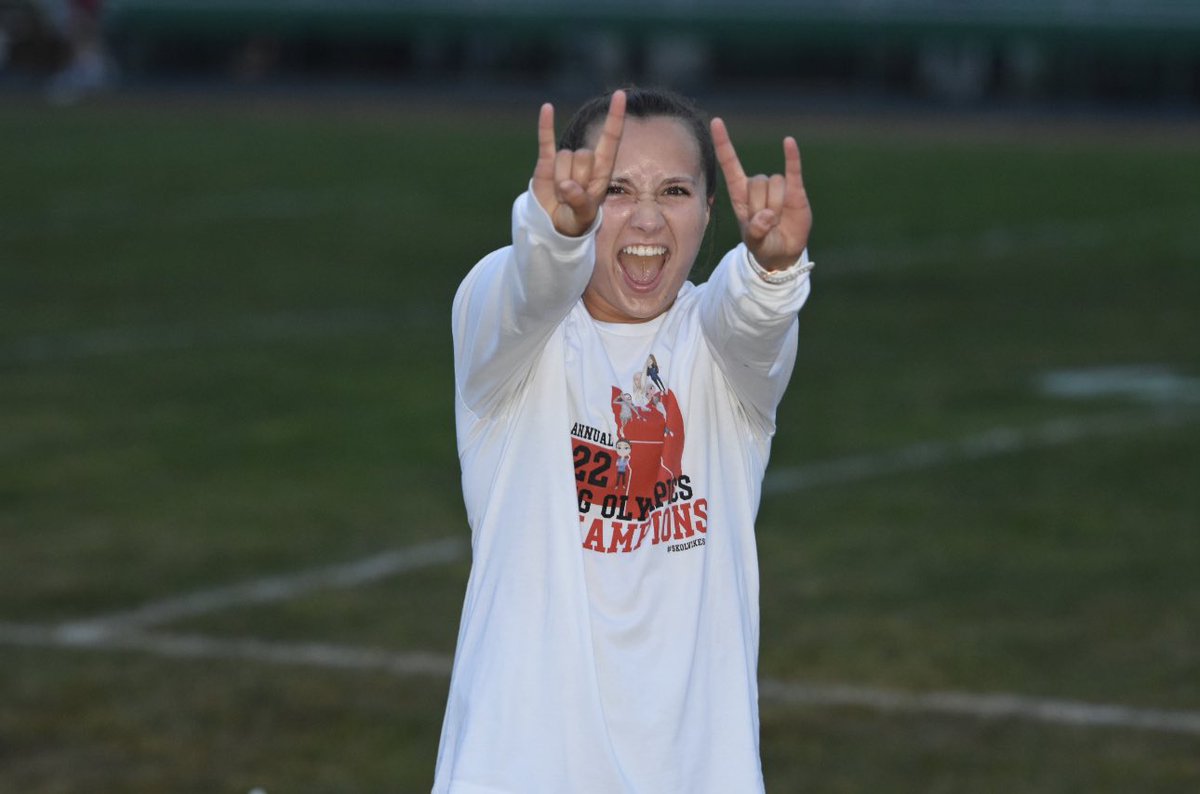 Mornings spent with THE BEST! ❤️🖤 

#We2Victory x #Commit