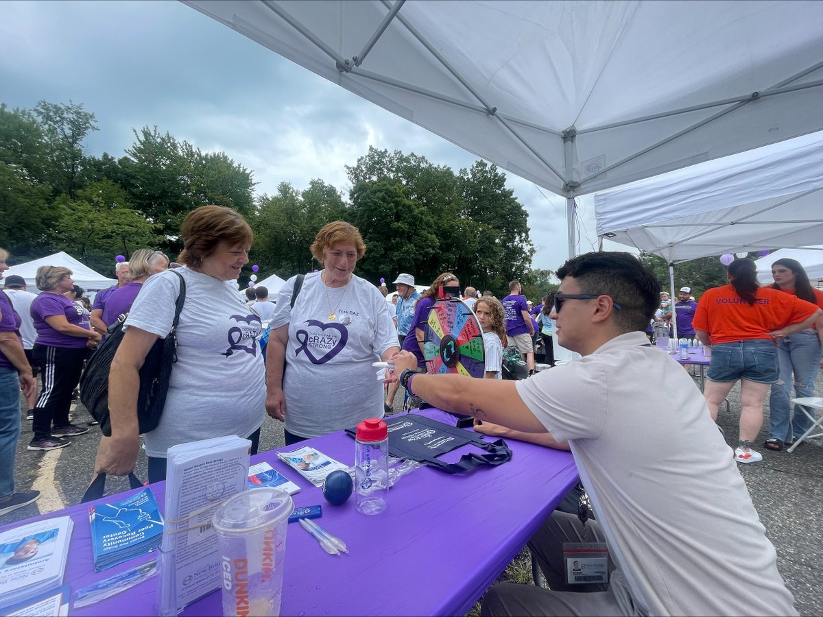 NewBridgeMedCtr's tweet photo. Proud to have been a Champion Sponsor at the Lustgarten Pancreatic Cancer Research Walk on Sunday, September 10 at Bergen Community College
#BergenNewBridgeMedicalCenter #PancreaticCancer #PCWalk #LustgartenFoundation
Lustgarten Foundation Pancreatic Cancer Research https://t.co/Ghu2L6jzRN