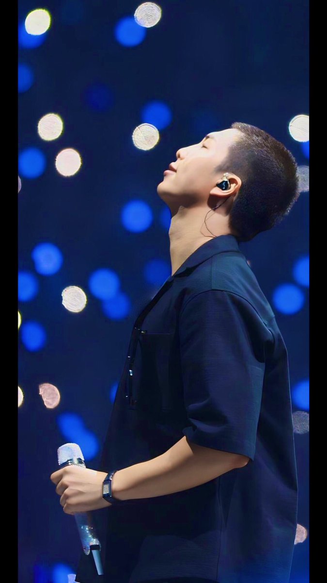 La vida a veces no nos permite hacer las cosas que queremos, ni cuando queremos…pero hoy si, hoy estoy…
Que tengas tanta felicidad en este día, como la que tú siempre me has dado a mi
Feliz cumpleaños precioso💜
<a href="/BTS_twt/">방탄소년단</a> #RM #Namjoon #InLoveWithNamjoon #김남준 #HappyBirthdayRM