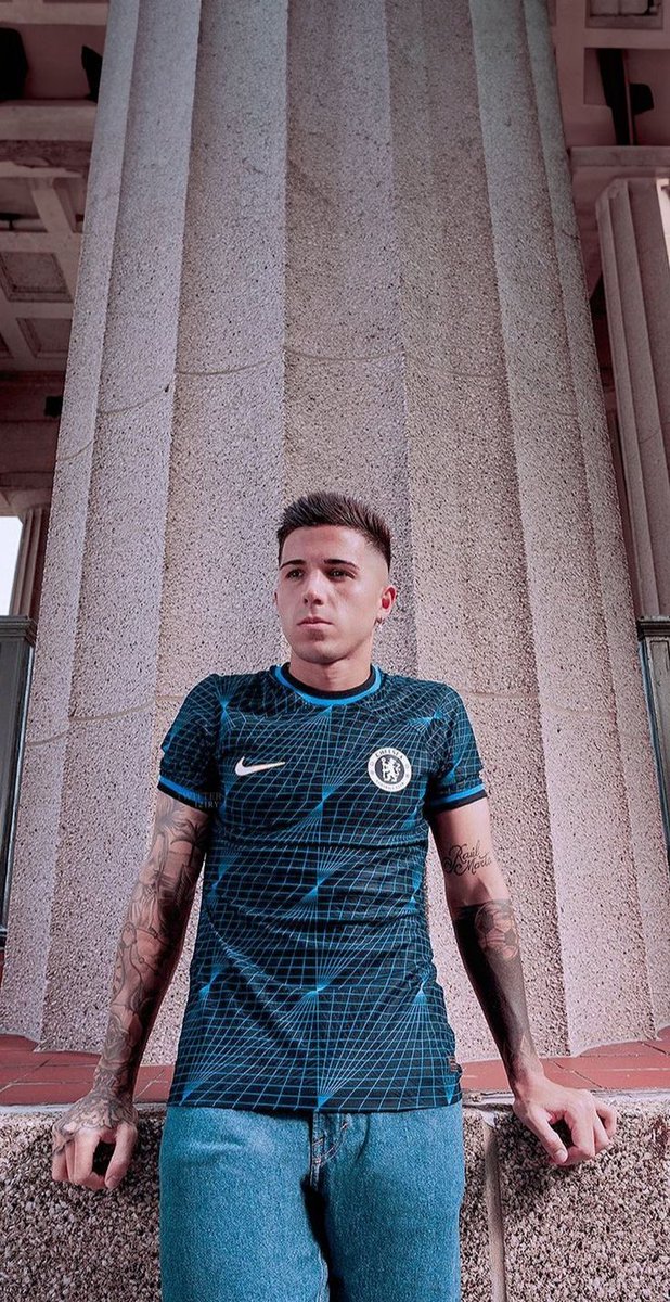 CFCEnzo__'s tweet photo. 📂 4K Walpappers
   └📂 Chelsea 💙
      └📂 Enzo Fernández 🎩 https://t.co/jcWsnOwjis