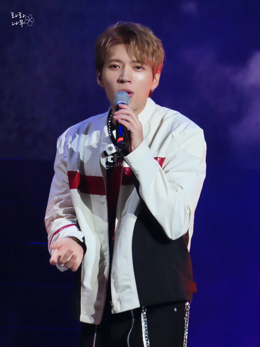 fafanamu's tweet photo. 20230520

💙🤍💙🤍

#남우현
#우현 
#namwoohyun 
#DatingwithWoo 
#2023FANSMEETINGinMACAU https://t.co/HeRNYIV4u8