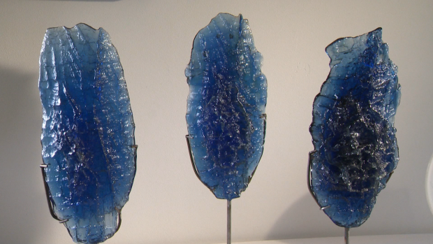 Discover Alana Biffert's unique glass art pieces at the 'In Her Element' exhibit at Passion for Glass to see her work along with pieces from other local female artists. <a href="/CalgaryFuse/">Passion for Glass</a> 

➡️calgary.ctvnews.ca/video?clipId=2…