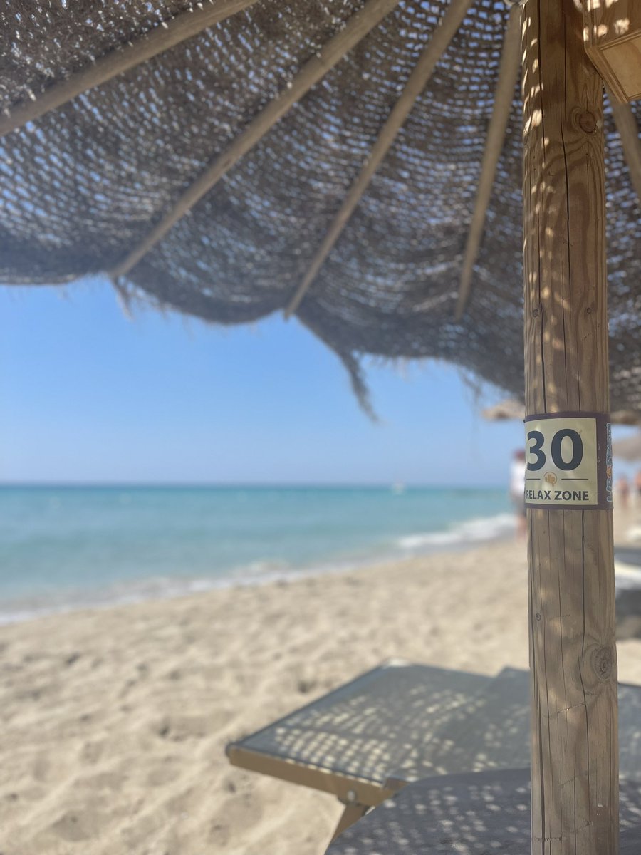 ropelato_l's tweet photo. Il mare è fonte di energia, ci fa immaginare di stare tra la terra, il cielo e il sole.
Il mare è un luogo superiore, è ciò di cui ha bisogno il nostro cuore.
#OgniScatto 📸
#relaxZone https://t.co/4suhBZvvbA