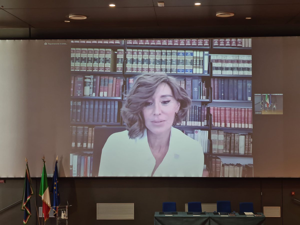 Cineca1969's tweet photo. Presentato oggi a Napoli il protocollo di intesa per una nuova sede di CINECA🧮, con un centro di supercalcolo interconnesso al supercomputer Leonardo🌀. Rappresenterà uno dei nodi dell'ecosistema europeo del calcolo ad alte prestazioni nel Mezzogiorno.
https://t.co/1CG6h4hcdE https://t.co/1phVYmRTC1