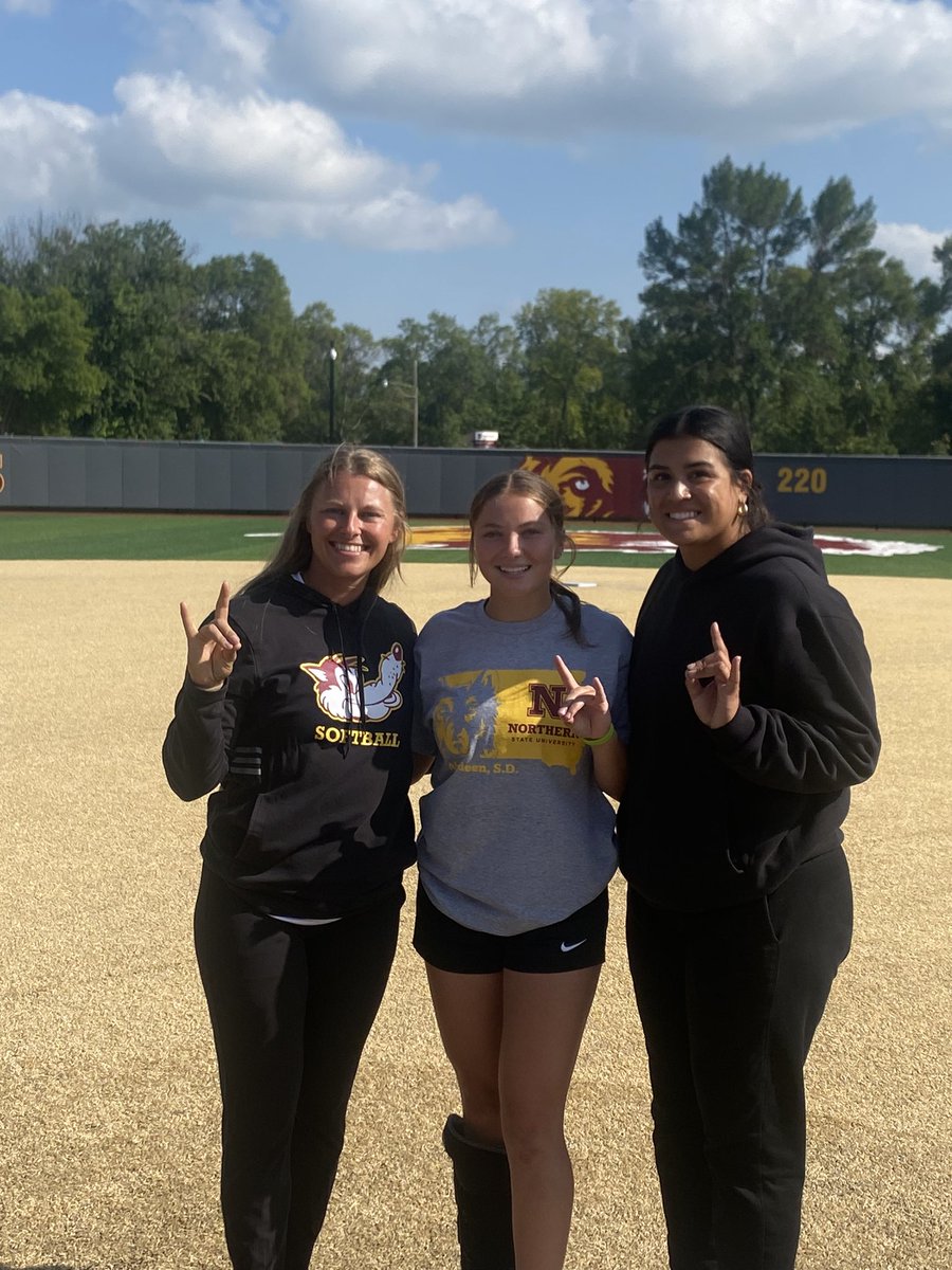 Addyson Hobza tweet media