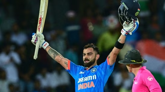 aavedan_m's tweet photo. Cricket Fans are so hypocritical... When their hero fails they abuse him, call him a "Failure"...

But when he scores, he is their "King"🥲

#IndiaVsPakistan #INDvsPAK #AsiaCup2023 #ViratKohli  Klass #boomboom They Cannot Play Him Babar  #Colombo   #ShaheenAfridi #Bumrah Hardik https://t.co/4nhvGLux9y