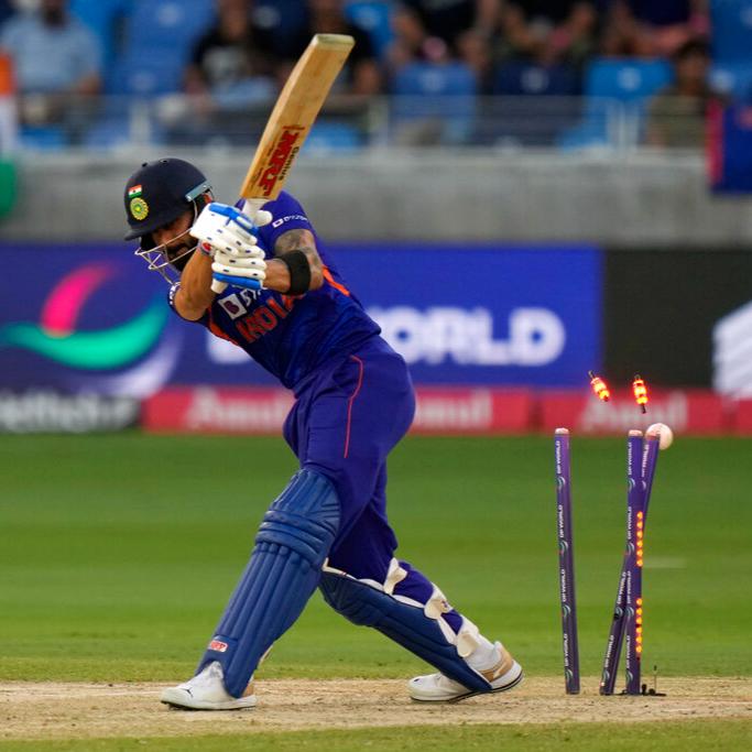 aavedan_m's tweet photo. Cricket Fans are so hypocritical... When their hero fails they abuse him, call him a "Failure"...

But when he scores, he is their "King"🥲

#IndiaVsPakistan #INDvsPAK #AsiaCup2023 #ViratKohli  Klass #boomboom They Cannot Play Him Babar  #Colombo   #ShaheenAfridi #Bumrah Hardik https://t.co/4nhvGLux9y