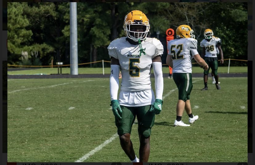 ElijahWallace__'s tweet photo. Good game yesterday @Methodist_FB 🙏🏿 https://t.co/wGuoifzopZ