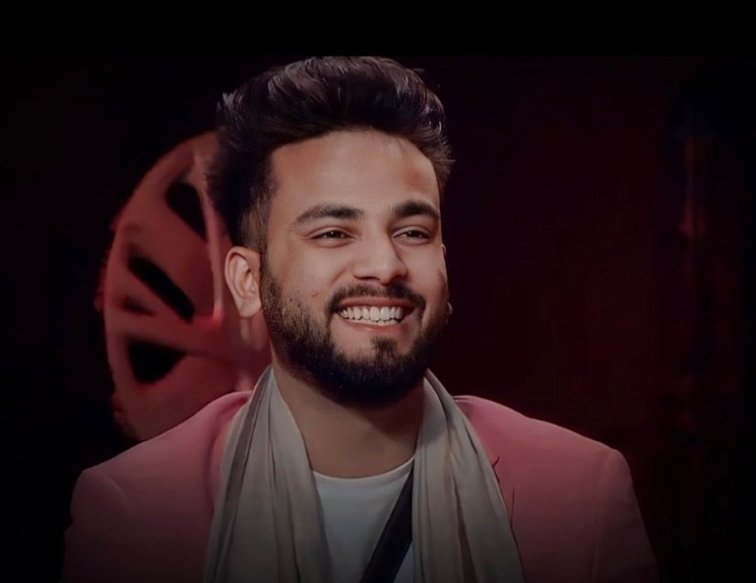 BiggbossKaTadka's tweet photo. Whom are you supporting among Elvish &amp; Asim?

Like for #ElvishYadav 
RT for #AsimRiaz 

#ElvishArmy #AsimSquad
#BiggBoss #BiggBossOTT 

Like.                             RT. https://t.co/8E1BNlEbEb
