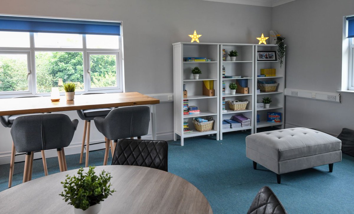 ISM_Plus's tweet photo. 'Few of us would set up our own work environment with a hard chair and limited personal space.'
This article from @EtonEndSchool in Windsor looks at how classrooms can be key to better learning 👇 
https://t.co/Ky6jebn9M0
#learningspaces @EtonEndHead https://t.co/KorOf3S1Hz
