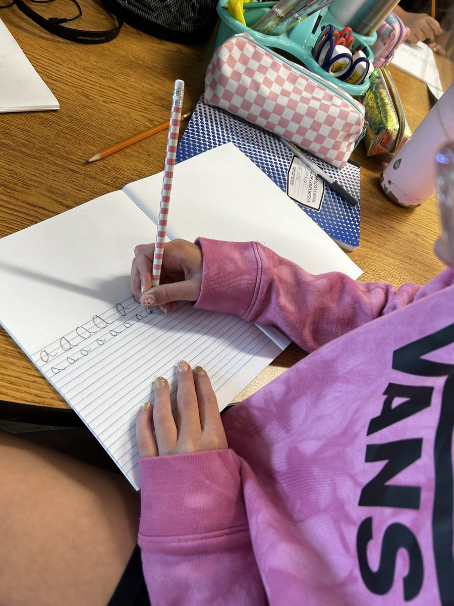 Mrs Schade tweet media