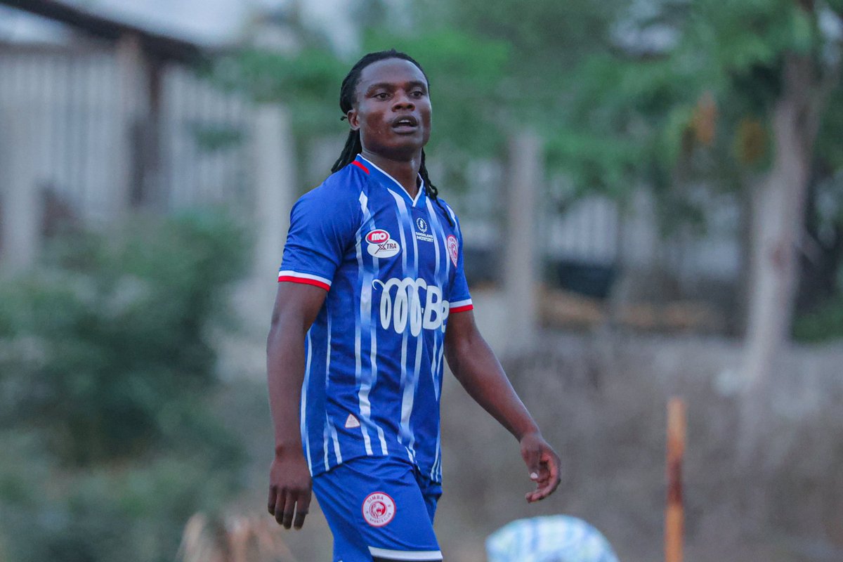 SimbaSCTanzania's tweet photo. Wachezaji waliokuwa kwenye timu ya taifa (Taifa Stars) leo wamejiunga mazoezini na wachezaji wenzao kujiandaa na mchezo wa Ligi ya Mabingwa Afrika. #WenyeNchi #NguvuMoja https://t.co/mx2fCLQyVu