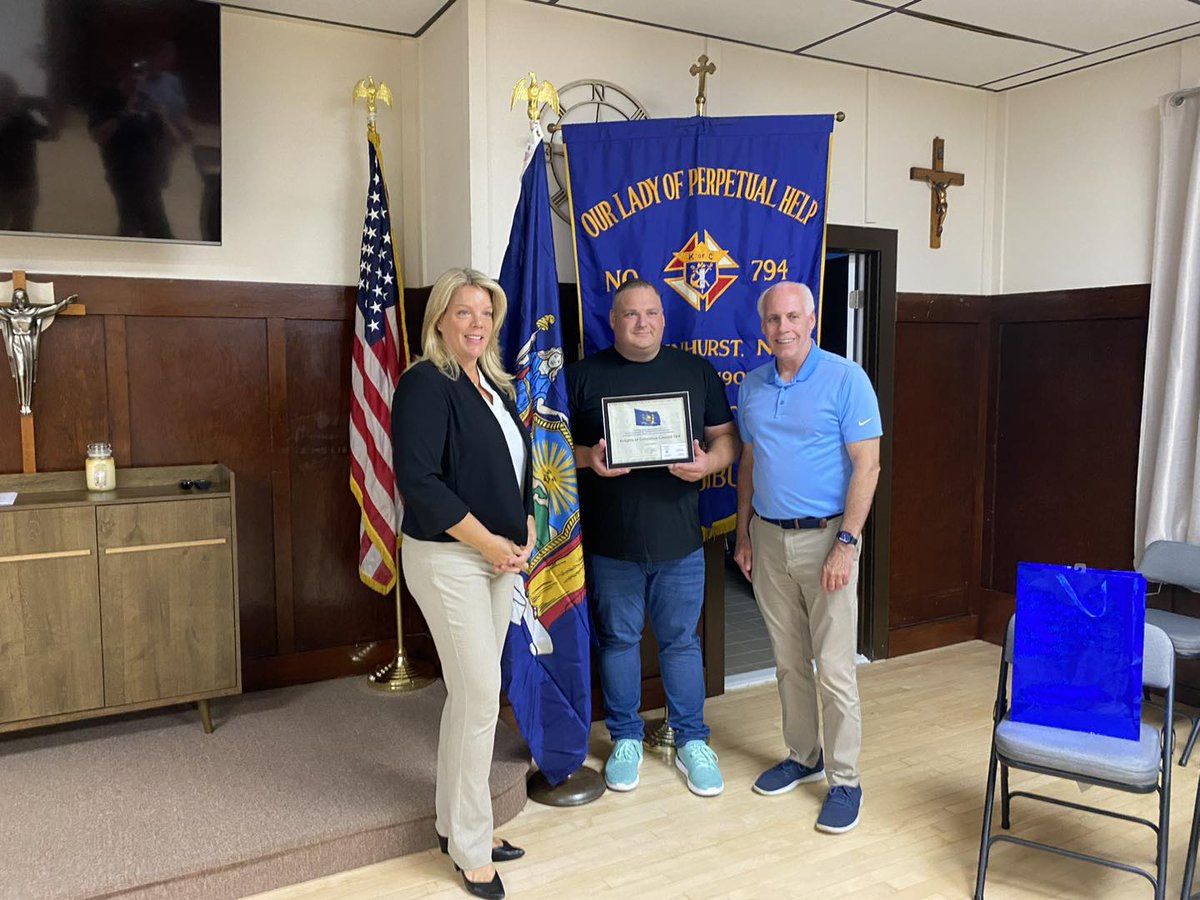 I was pleasure to present a New York State flag to Lindenhurst Knights of Columbus Council #794 -OLPH for their new council building in Lindenhurst. The gift of the flag recognizes the Knights' works of charity in the community. I look forward to working with them in the future