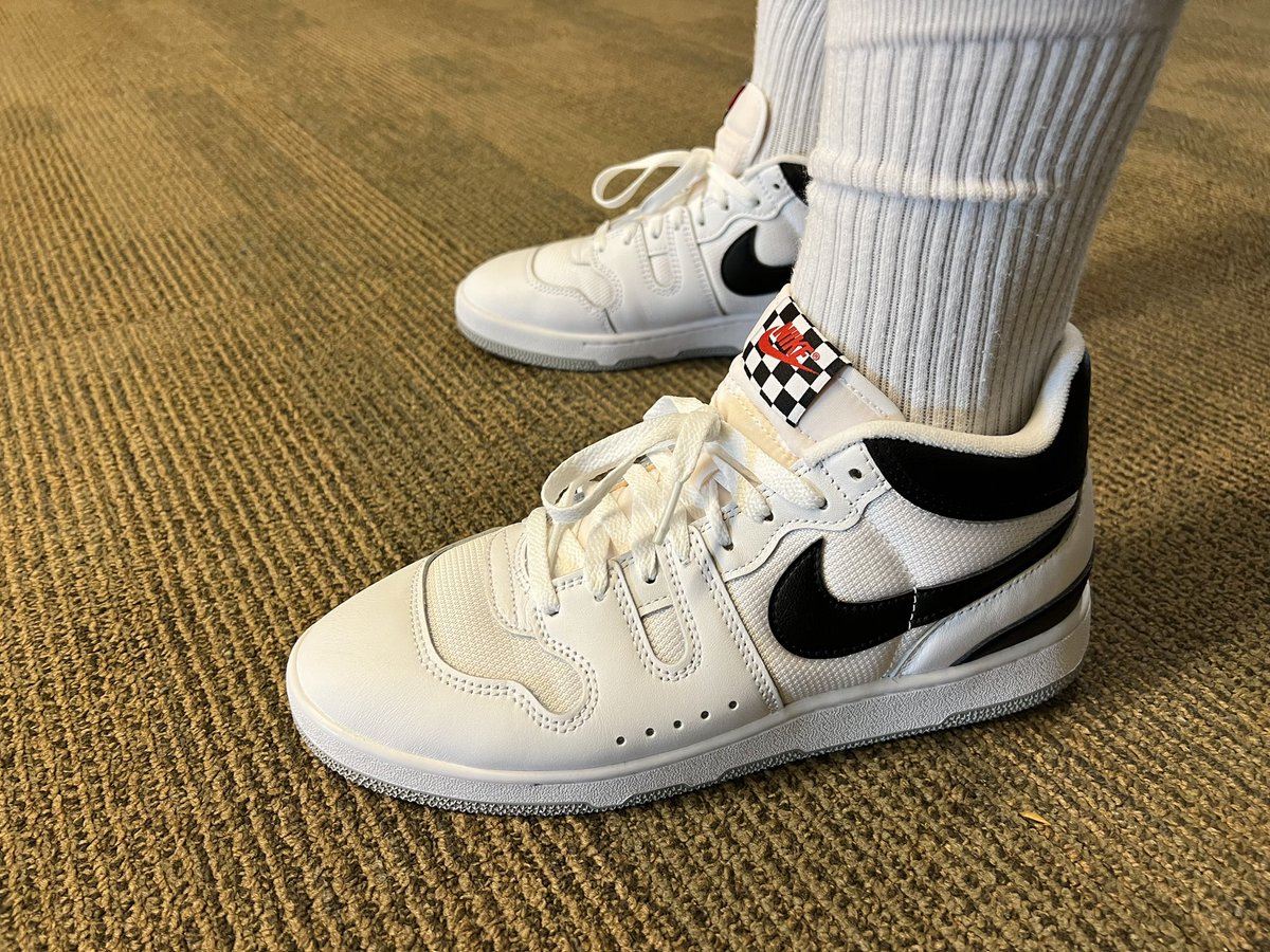 Dramidan's tweet image. #kotd #nikemacattack