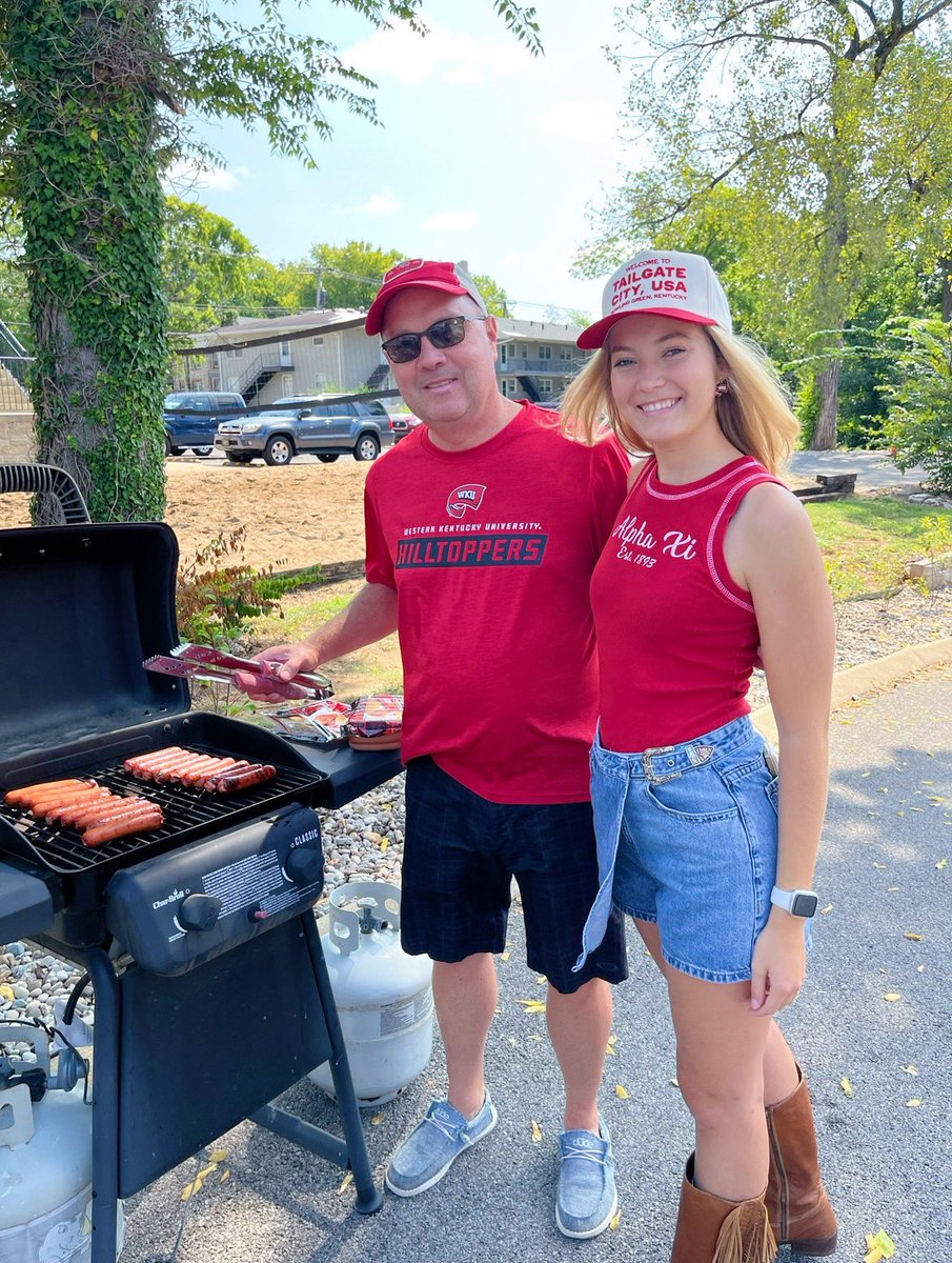 LaylaTammen's tweet photo. tops on top! ♥️⭐️🤍

p.s. use code “Layla15” for 15% off your order

#gobigred #wku #family #parentsweekend #familyweekend #westernkentuckyuniversity #gotops https://t.co/kopwRk3kZi