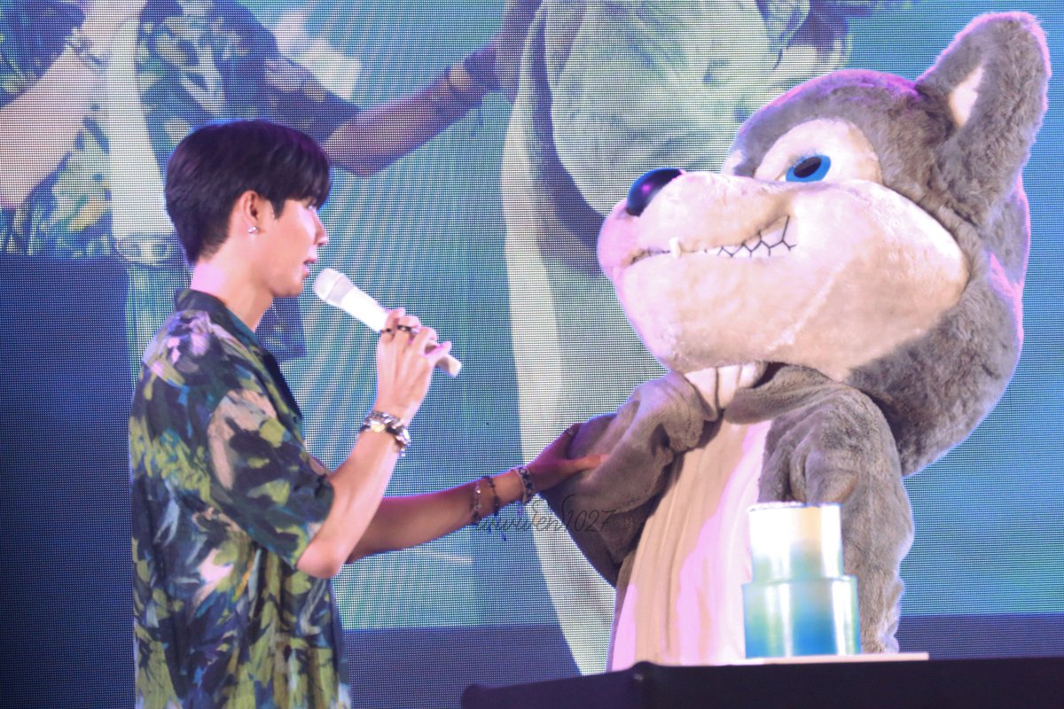 wwwen1027's tweet photo. [10.09.2023] 💙💙
Happy Birthday! I hope you have a wonderful day and that the year ahead is full of fun and adventure.

#10Sep23BirthdayToZeePruk https://t.co/JcE36D9OZq