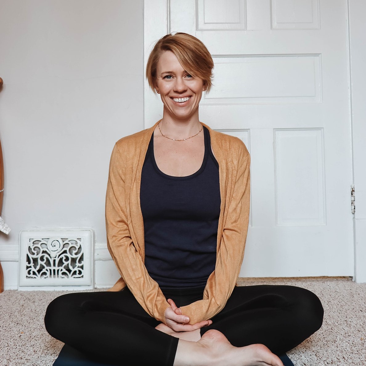 CLC_FITNESS's tweet photo. Are you looking for Yoga classes this Fall, that don't break the budget. We have two great options! Gentle and power yoga with instructor Shelane Williams. https://t.co/WXNubDNsb3 https://t.co/26WwRB6fA3