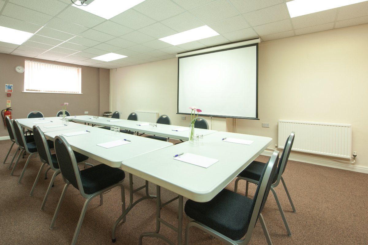 Looking for the perfect place to host your next meeting? Seminar Room 4 is perfect for meetings, workshops, presentations and more!