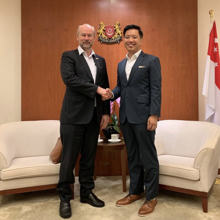 🇦🇺🇸🇬 Hosted Australian High Commissioner to Singapore, Allaster Cox

Spoke about our increasingly digitalised society, the progress we’ve made in our digital economies &amp; collaboration in areas like AI, e-invoicing, consumer protection, personal data protection, arts &amp; culture