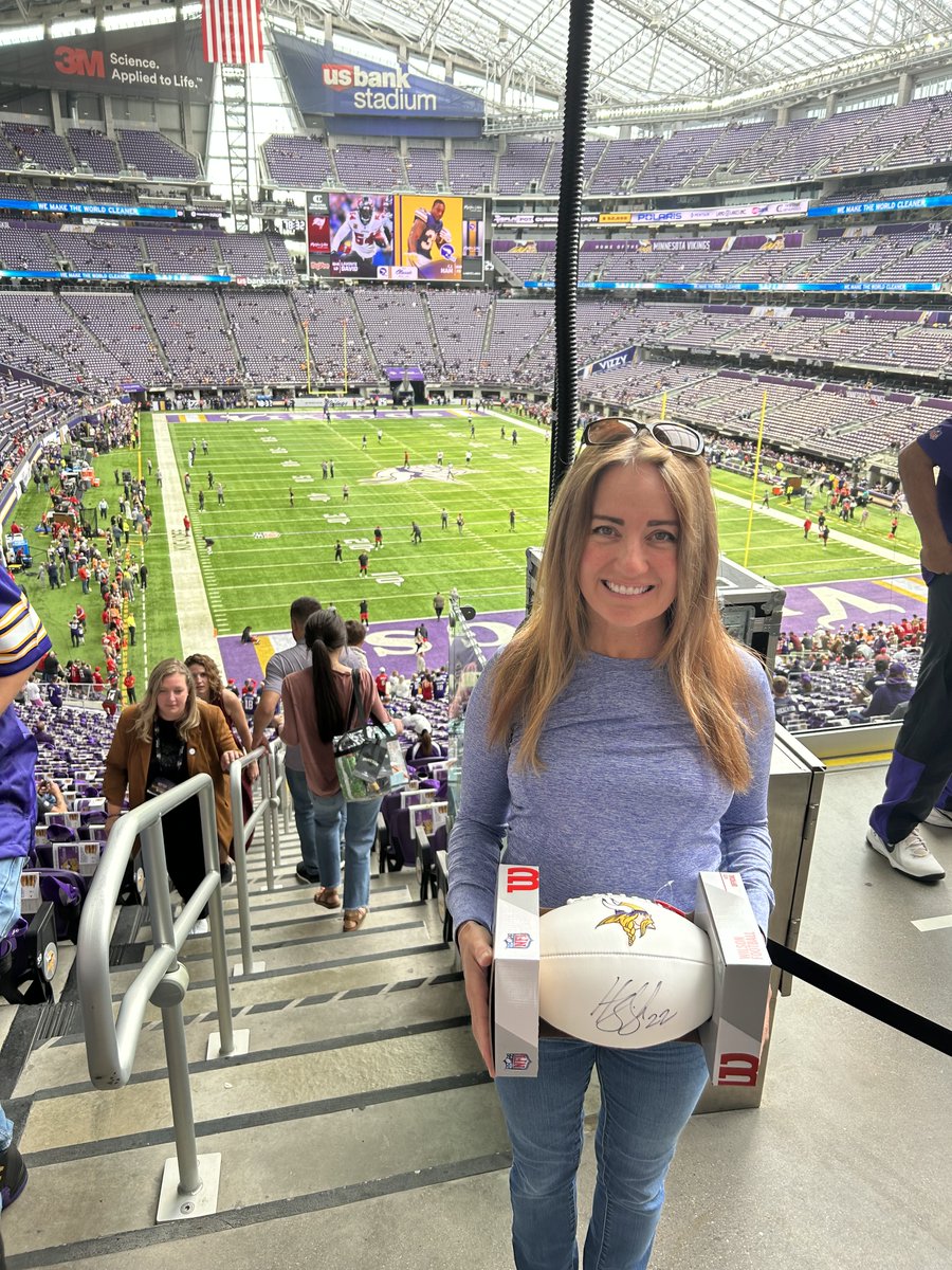 The @vikings and <a href="/CrownRoyal/">Crown Royal Official</a> " That Deserves a Crown" program recognizes outstanding Vikes fans that are making a positive impact in the community. Congrats to Thea Van Gordon from Minneapolis, MN as our recipient this week!