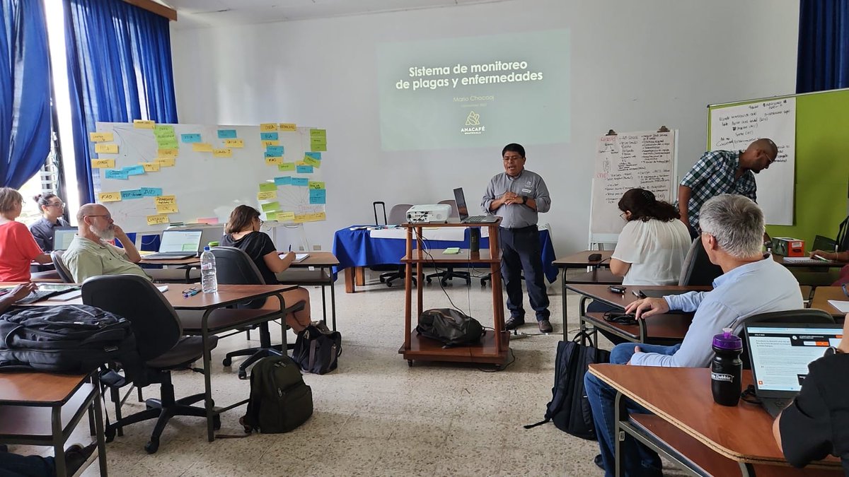 Encuentro regional para fortalecer redes y sistemas de #alerta #temprana que contribuyan a reducir riesgos e impactos negativos a la #caficultura derivados del #CambioClimatico y la intensificación de plagas y enfermedades.
<a href="/Cirad/">Cirad</a> <a href="/AUSCAR/">DAVID HARDIE</a>-EU <a href="/Promecafe/">PROMECAFE</a>