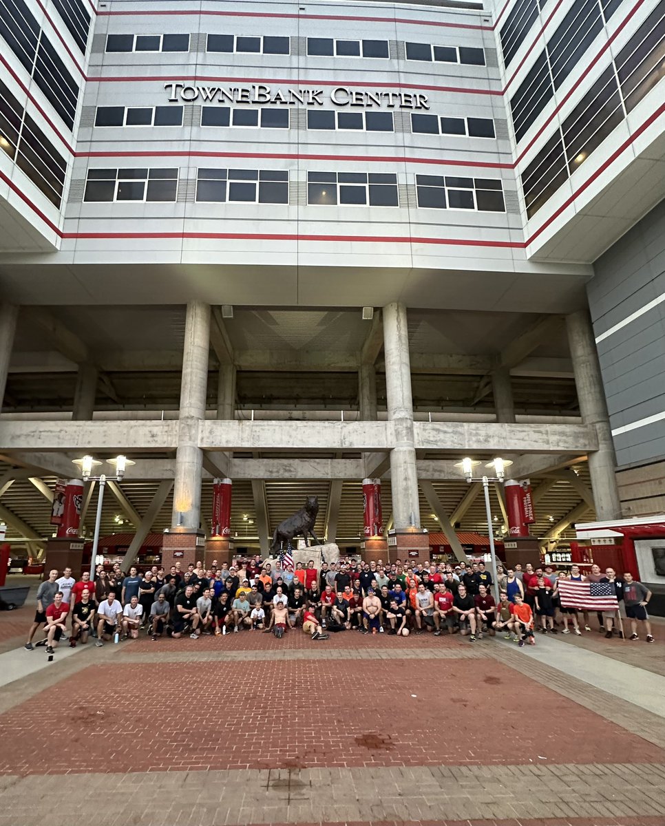 AdamPallesen's tweet photo. @F3Raleigh 139 for today’s Stair Climb https://t.co/SgQQAZLJFR
