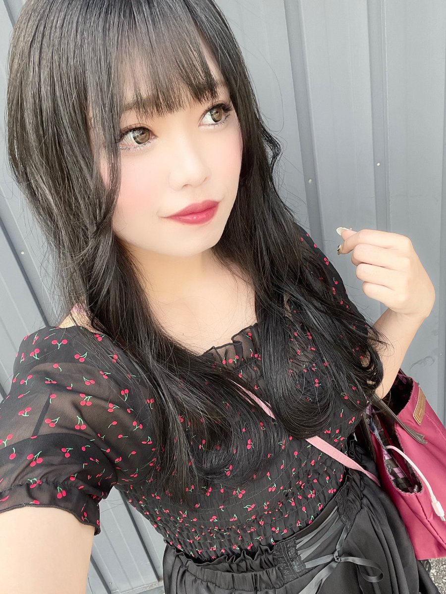 saaaki_718's tweet photo. 明日から東京に=≡Σ((( つ•̀ω•́)つﾋﾞｭｰﾝ

乗り換え🚃できるかしら🥺 https://t.co/klt9HFaqHq